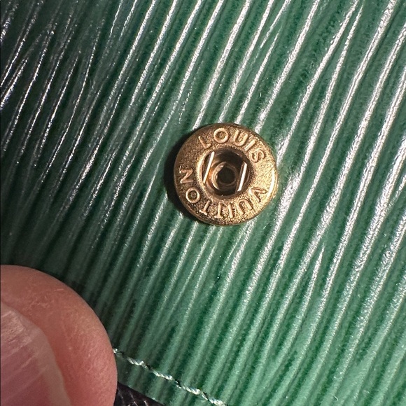 Louis Vuitton Epi Agenda PM Day-planner Cover. - Picture 3 of 14